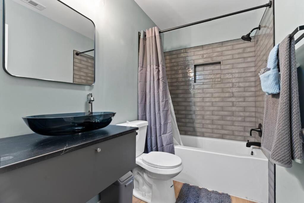 Gainesville-Newly Remodeled Home Exterior photo