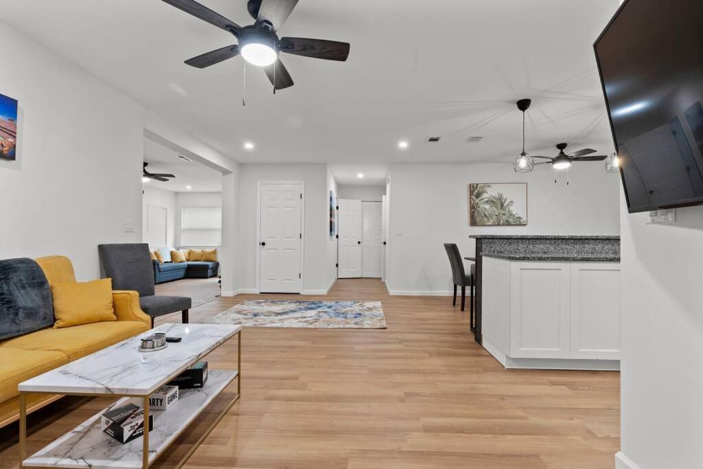 Gainesville-Newly Remodeled Home Exterior photo